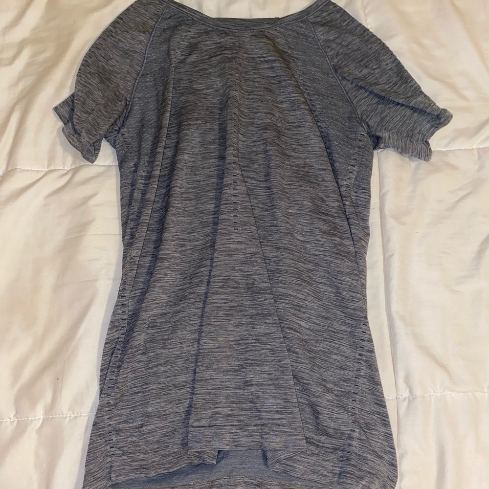 fitted Athleta top!